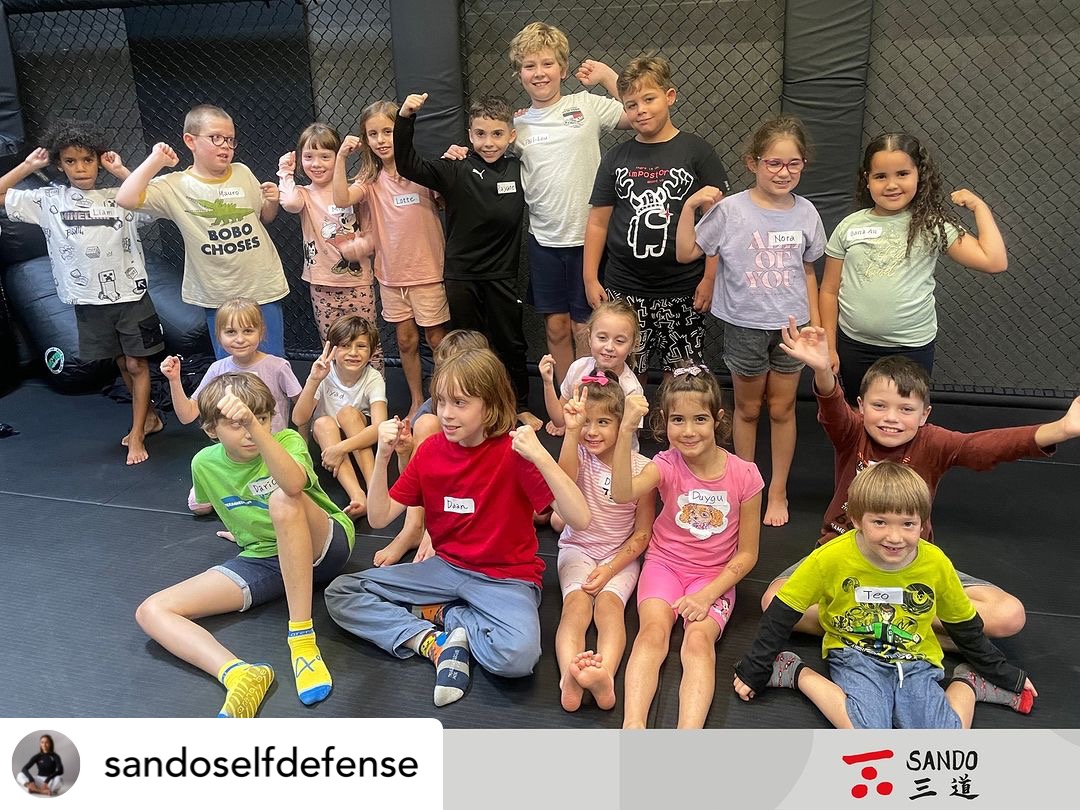 groepsfoto warrior kids bij SANDO