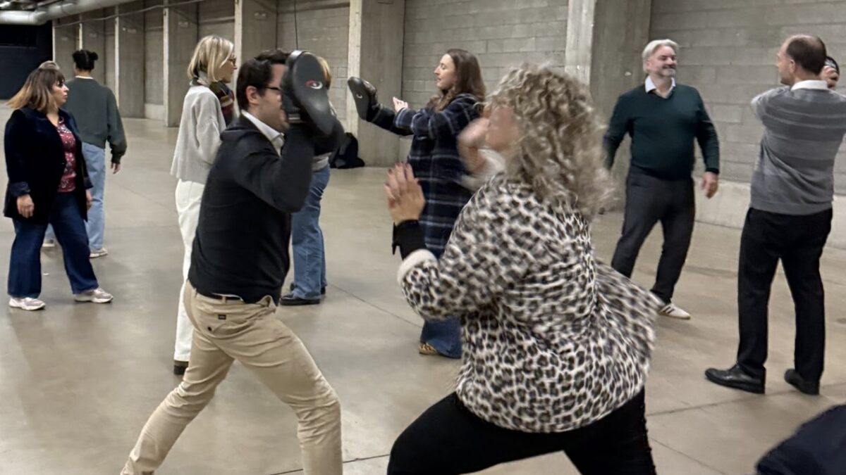 zelfverdediging voor medewerkers tijdens SANDO workshop veiligheid op het werk